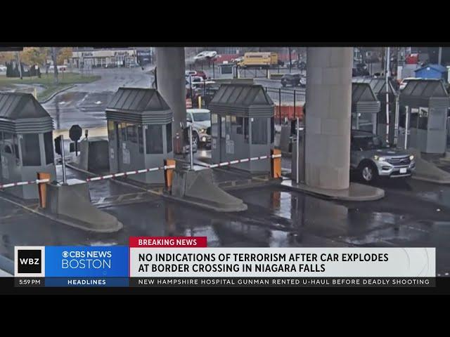 Video shows car crash at US-Canada border crossing