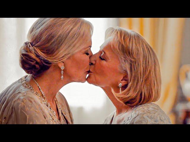 MATURE WOMEN OVER 50 KISS | LESBIAN LOVE