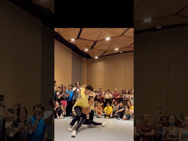 Bachata Dance Demo by Pablo & Raquel  #bachatadance #bachatademo #bachataworkshop