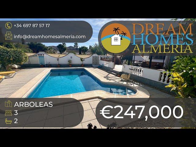 3 bed 2bath villa easy walk to Arboleas