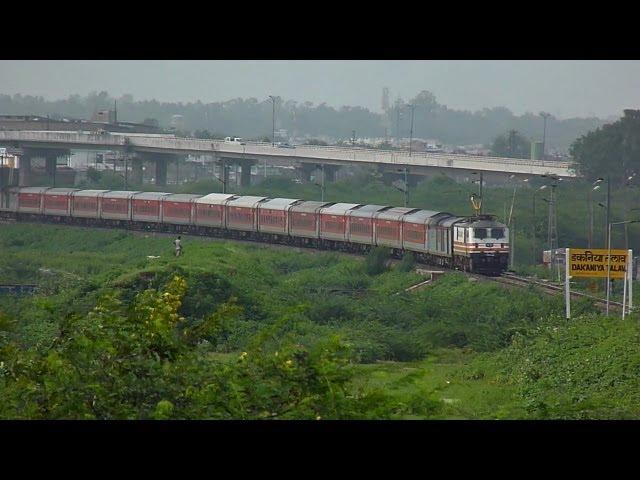 TVC Rajdhani Thunders at 130KMPH !!