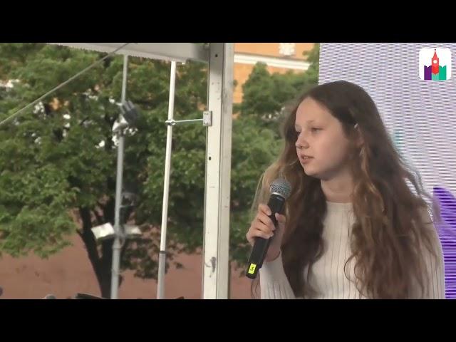 Р. И. Рождественский "Баллада о маленьком человеке"