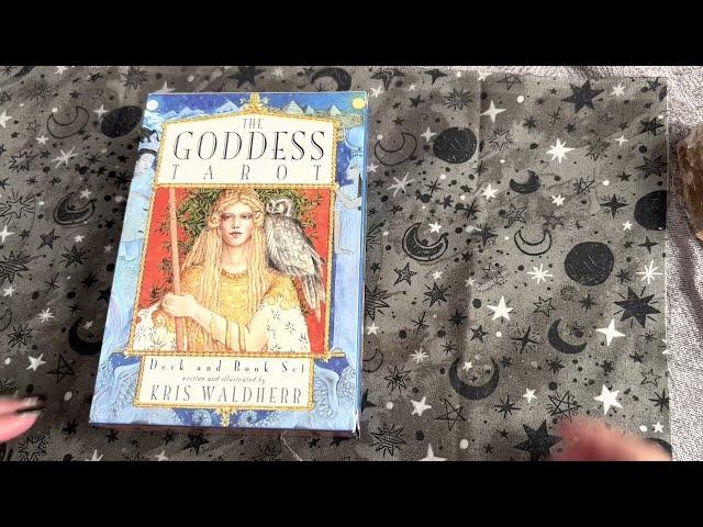 The Goddess Tarot, Flip Through / Goddess