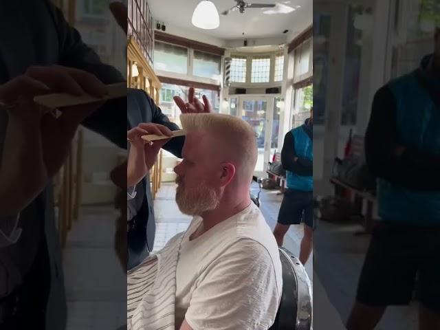 Flattopping at The Old School Barber Academy