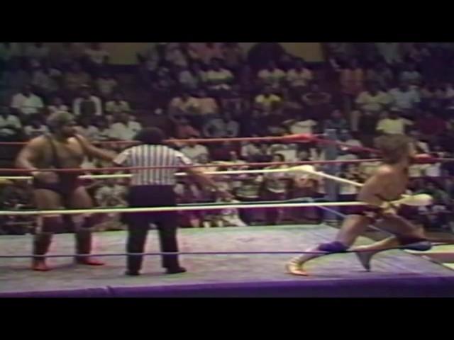 WWC: Hercules Ayala vs Randy Savage (1985)