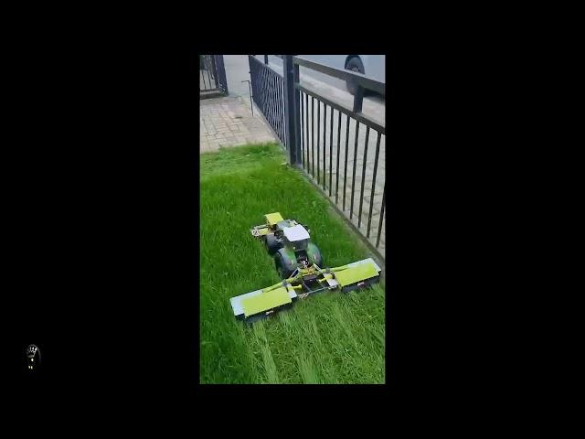 Guy Shows His RC Tractor Lawn-mower