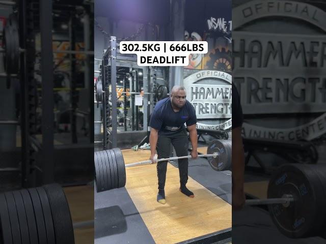 302.5KG (666lbs) PR double on deadlifts #powerlifting #motivation #deadlift