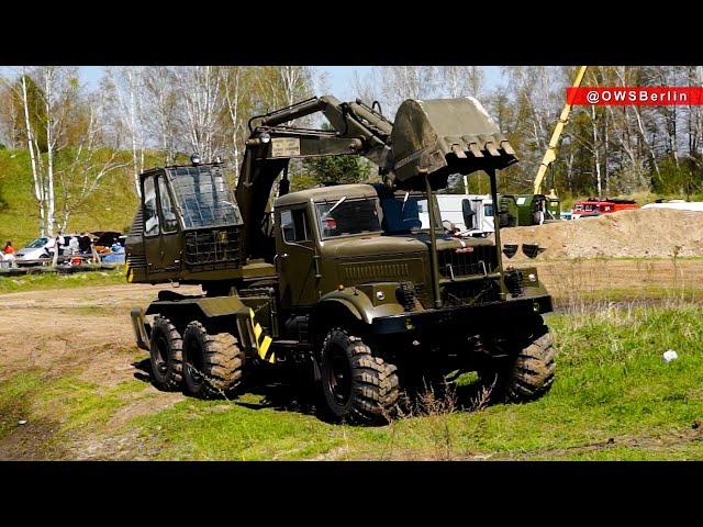 EOV-4421 Soviet military bucket excavator based on KrAZ-255B chassis.