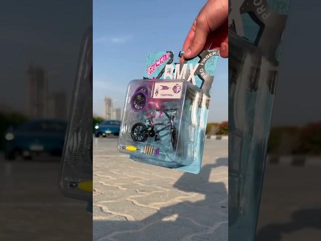 Finger Hustler - Oil slick best color of my bikes #fingerhustler  #shorts #tiktok #viral #youtube