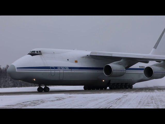 Simultaneous flight of six An-124 Ruslan | Russian military transport aircraft