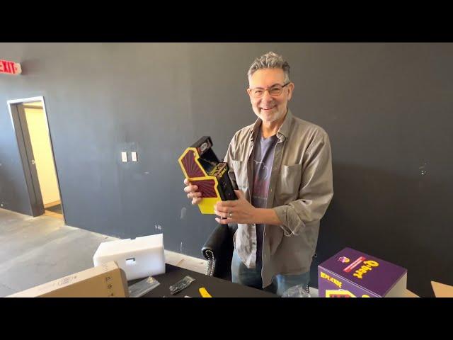 Unboxing the Q*bert Warren Davis Edition X Replicade with Warren Davis!