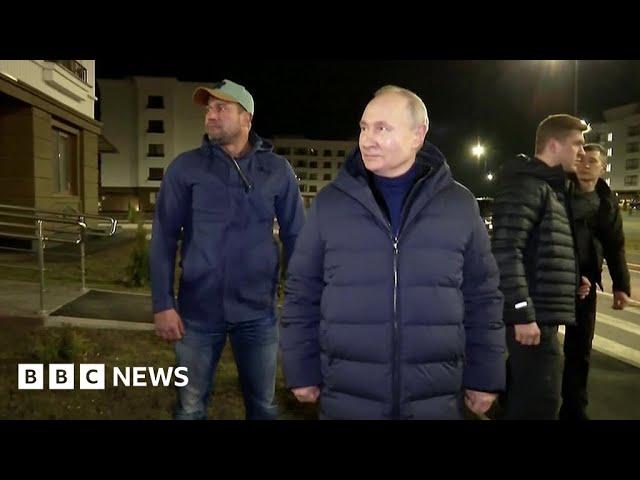 Vladimir Putin pays visit to occupied Mariupol in Ukraine – BBC News