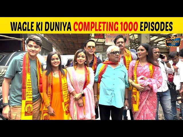 Wagle Ki Duniya Completing 1000 Episodes Starcast Visit Siddhivinayak On The Occasion