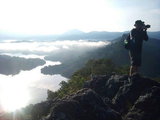 Travel Geek Short: Hiking Tabur West