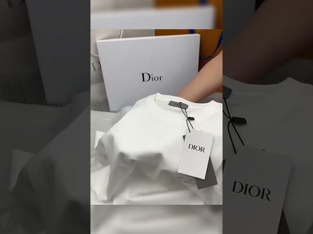 Dior Fashion T-Shirt Unboxing #shorts  #clothing  #fashionstyle  #menswear  #unboxing