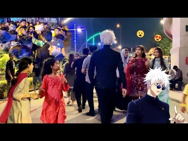 Gojo Satoru in Pakistan  Caught Amazing Reactions and Crowd 