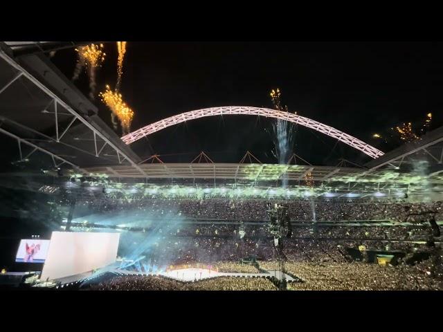 Karma - Taylor Swift (The Eras Tour, Live from Wembley, London, N6)