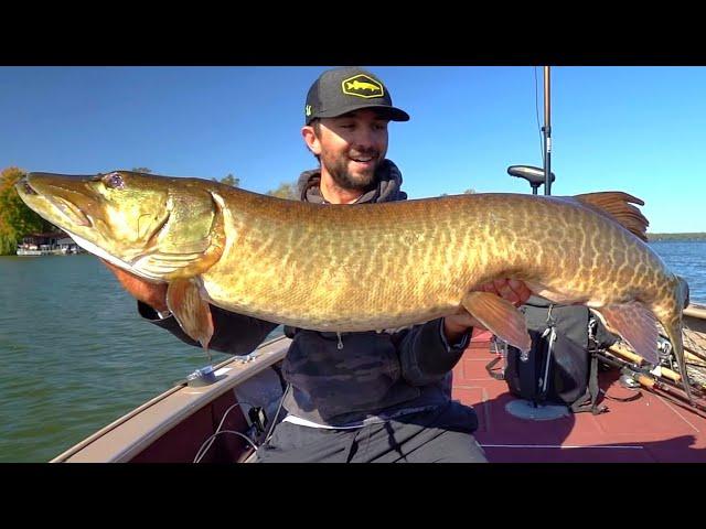 CRAZY Musky Fishing With Fall Winds!!!