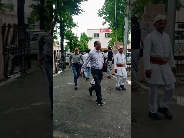Allahabad highcourt judge Mr. Siddharth Verma grand entry from diksha bhavan in DDU #judge #advocate