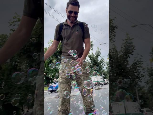 Bubbles in Lviv / Життя Віталія Седюка у ЗСУ #львів #україна #зеленський #армія #ukraine #седюк