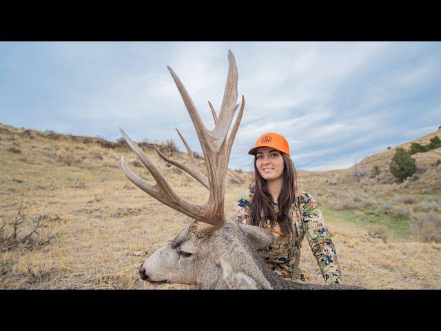 BIG AND BLADED!! Nicole's Wyoming Mule Deer Rifle Hunt