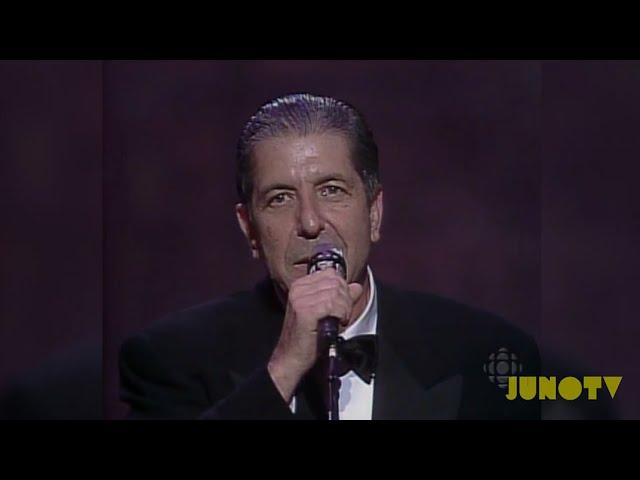 Leonard Cohen Inducted Into The Canadian Music Hall of Fame | JUNO TV's Vintage Vids