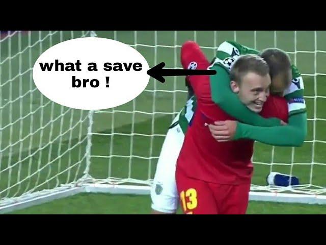 Bas Dost Hugs Cillessen for his Amazing save | Cillassen save Vs Sporting | Dost hug Cillessen