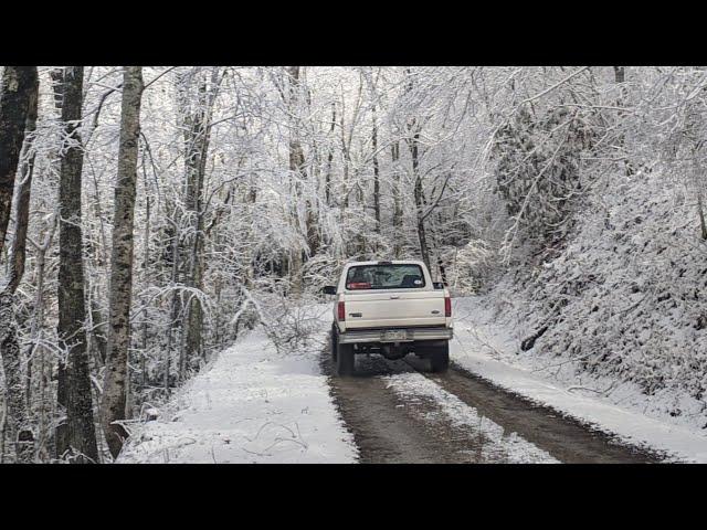 7.3 Powerstroke Snowy Drive up Tatham Gap. F350 & Mazda 626