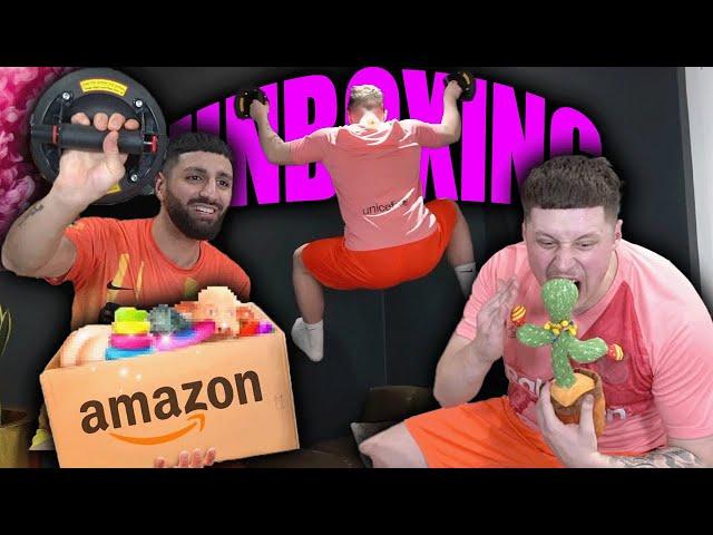 WIR TESTEN Die DÜMMSTEN AMAZON PRODUKTE | Jordan & Semih