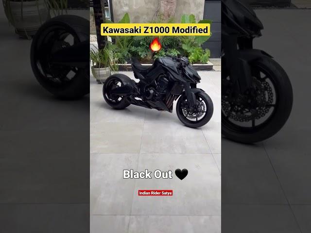 Kawasaki Z1000 Modified Black 