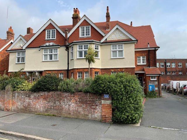 2-4 Saffrons Road, Eastbourne, East Sussex, BN21 1DG – December 2023 Auction