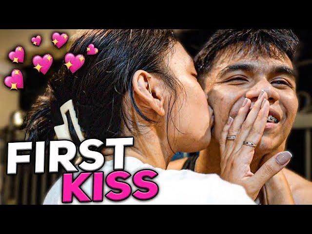 Unang KISS sakin sa BG HOUSE!! (KILIG TO)