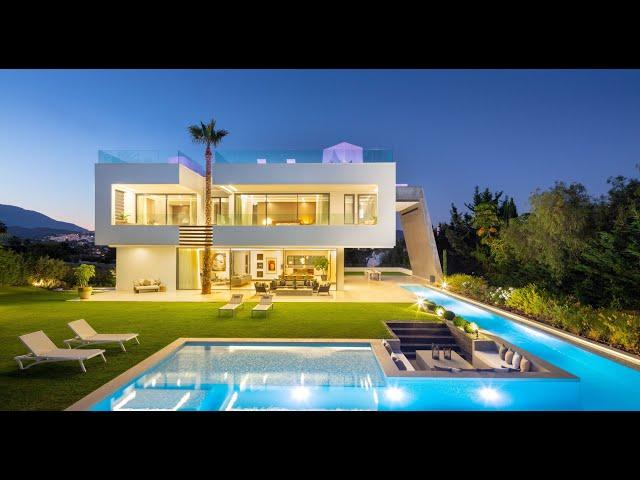 Moderne Luxusvilla Privat Aloha Golf Nueva Andalucía Marbella Puerto Banus Costa del Sol