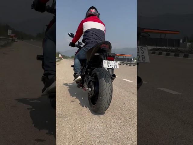 Suzuki GSXS750 with Loud SC project Exhaust Slip on