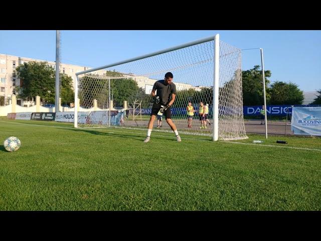 Mickaël Meira (warm-up before game)