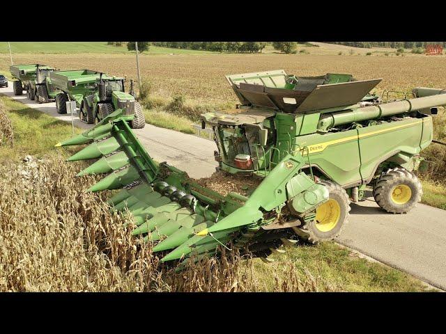 JOHN DEERE 16 Row Folding Corn Head C16F