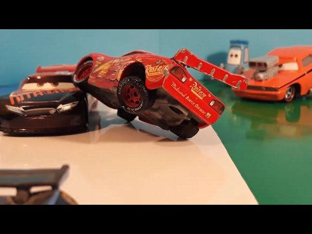 Cars 3 - McQueen's Crash -  StopMotion
