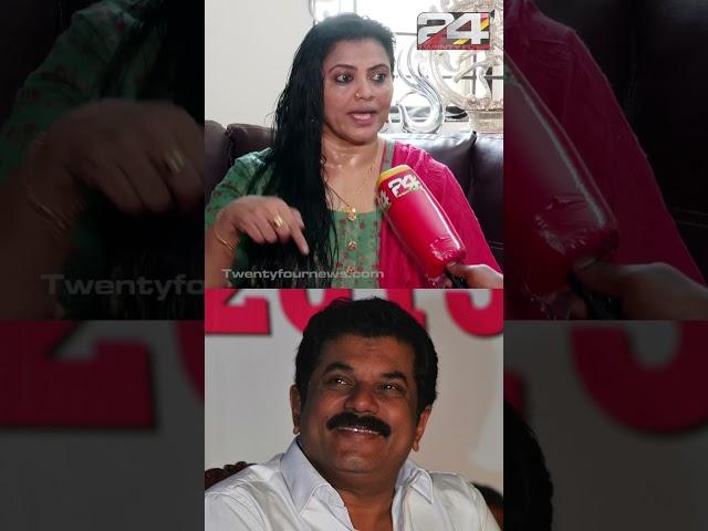 'മുകേഷ് കെട്ടിപ്പിടിച്ചു, ഞാൻ അറിയാതെ മലയാള സിനിമയിൽ ഒന്നും നടക്കില്ലെന്ന് പറഞ്ഞു'