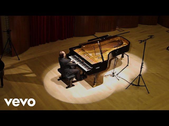 Morricone: La Leggenda del Pianista sull'Oceano (Alternate Studio Video)