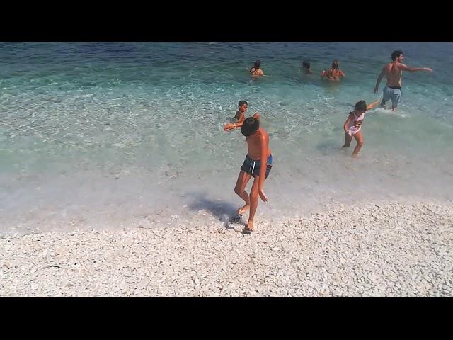 Incredibile onda anomala isola d'Elba spiaggia le padulelle