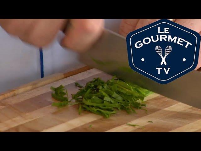 Chef Tip - How to Chiffonade - LeGourmetTV | George Brown Chef School