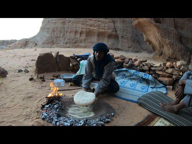 The Taguella, the bread of the Tuaregs of the Sahara