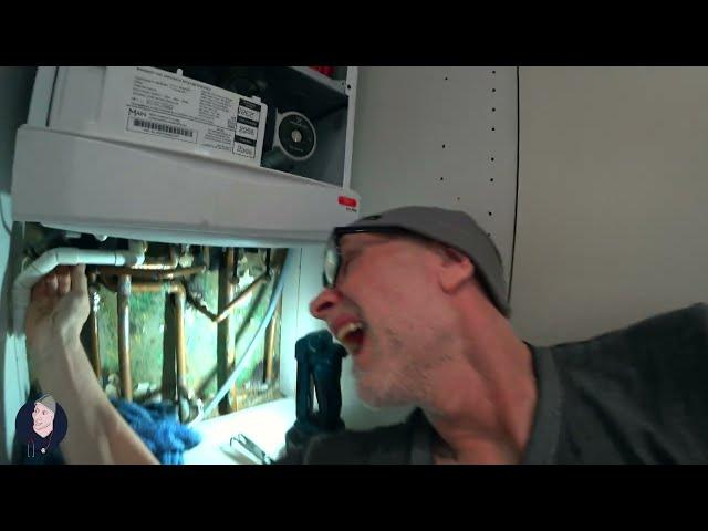 Day in The Life of a Plumber episode 60, Dr Pipe. Main Elite Combi Faults Tips and Tricks