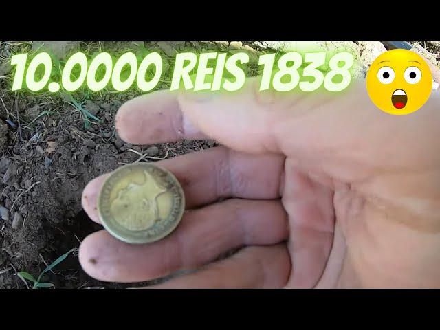 #detectorismo Fiquei "RICO" achei duas moedas de ouro de 200 anos 