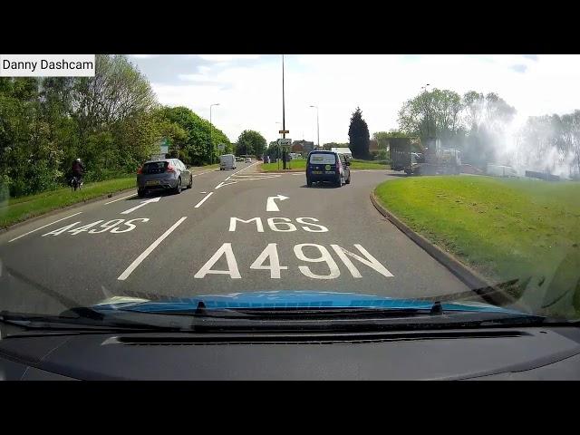 DAMAGED SPEEDY HIRE HGV CREATES PLUMES OF WHITE SMOKE OUT MAKING DRIVING DIFFICULT DannyDashcam