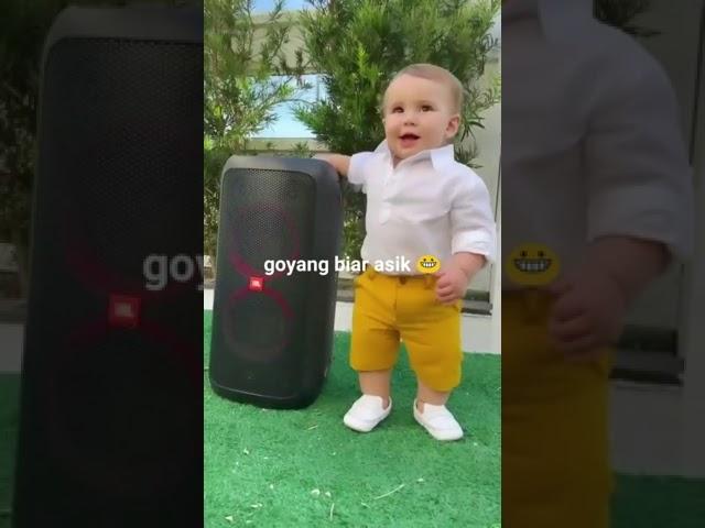 dede bayi joget lucu