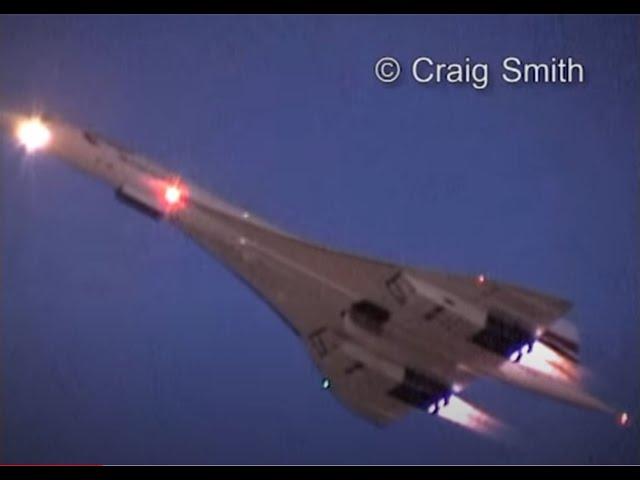 Concorde Twilight Takeoff (with visible reheat/afterburners)