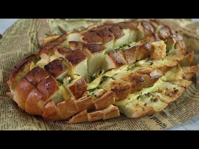 Überbackenes Weissbrot mit Käse und Vegeta von Podravka