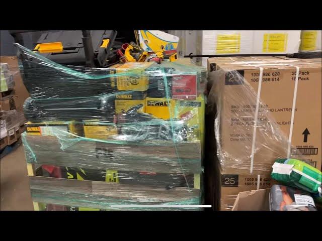 I Bought a Pallet of Dewalt and Milwaukee Customer Returned Tools! Unboxing Video!