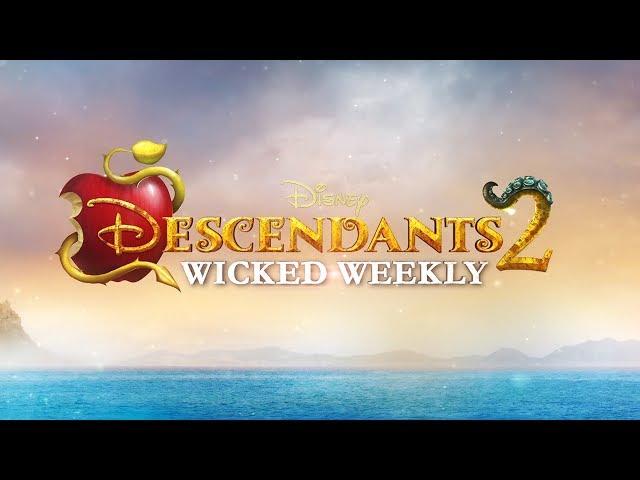 Dove Cameron Lends an Evil Hand   | Episode 1 | Descendants 2 Wicked Weekly